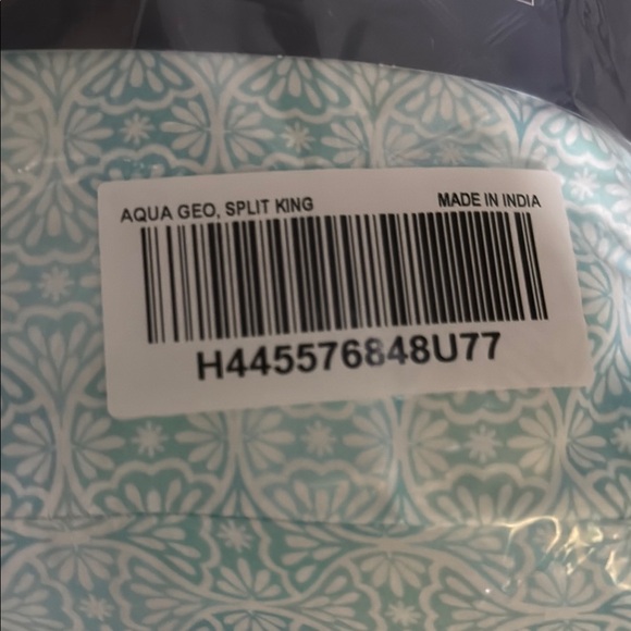 Home reflections Blue and White Damask Sheet Set Bedding - Picture 2 of 3